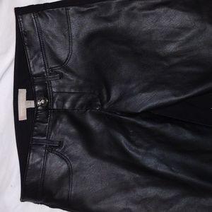 Banana Republic Sloan Fit Woman's size 0 Faux Black Leather Zipper bottom legs